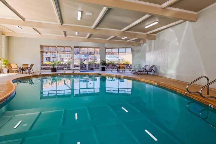 Pool 6 of 9